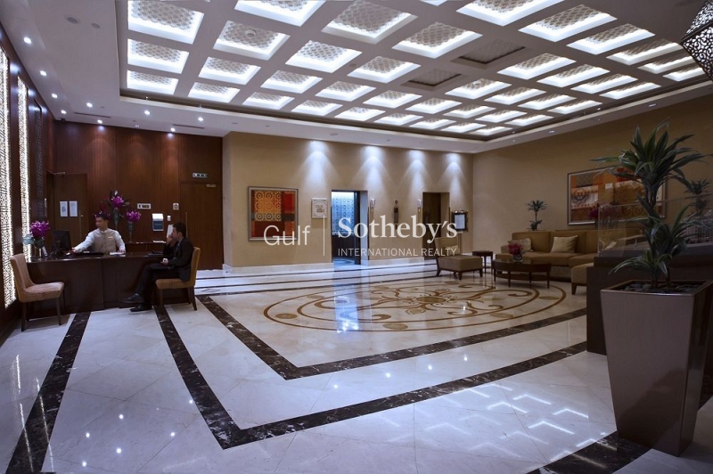 Fully Furnished 2 Bedroom-Corner Unit