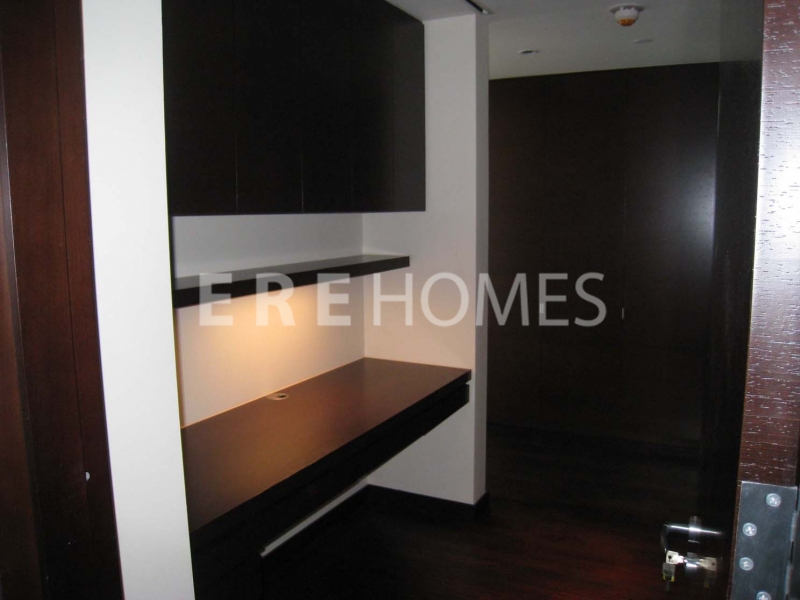 Beautiful Spacious 3 Bedroom Plus Maids Rooms Er S 7556