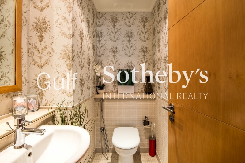 E Type In Shoreline Residence Palm Jumierah Er R 9556
