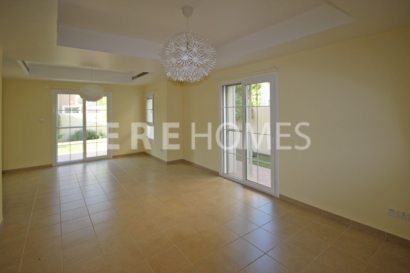 Rare 3 Bedroom With Private 10 Meter Swimming Pool, Bbq Area And True Professional Landscaping Er R 12858