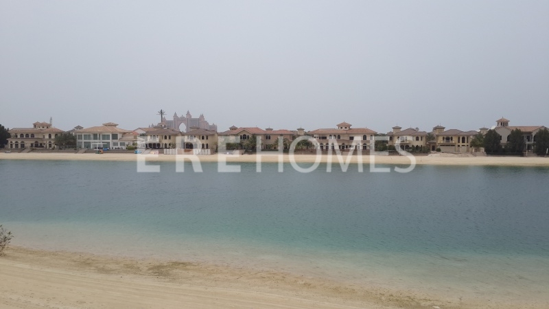Immaculate 5 Bedroom Atrium Entry Villa For Rent Pallm Jumierah Er R 14057