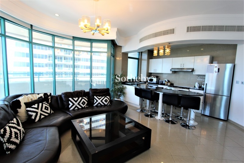 Fully Upgraded 2 Bed With Full Sea View