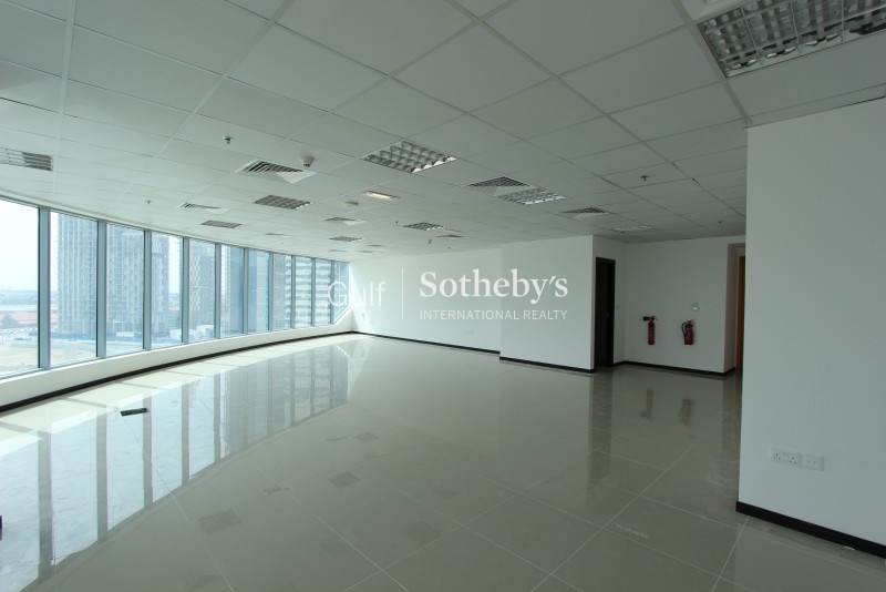 Unfurnished 2 Bed, High Floor, Marina View