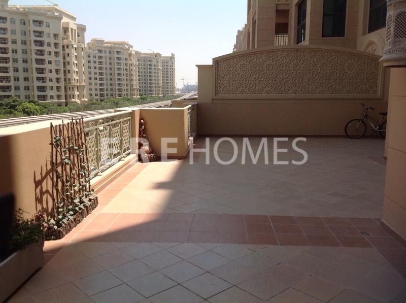 Beautifully Furnished 2 Bedroom Apartment In Golden Mile 6 With Garden View And 100 Sq Ft Balcony Er R 10514
