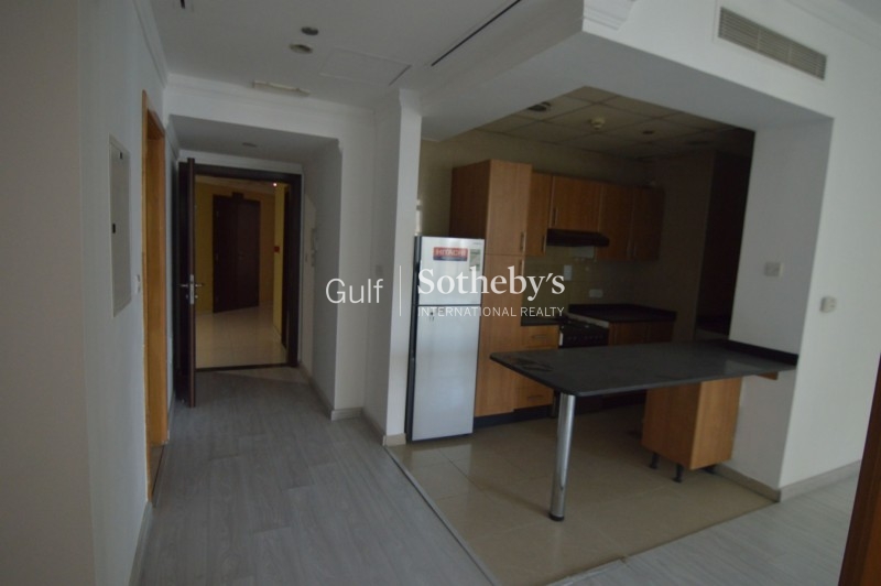 Marina Crown One Bedroom Aed 75,000
