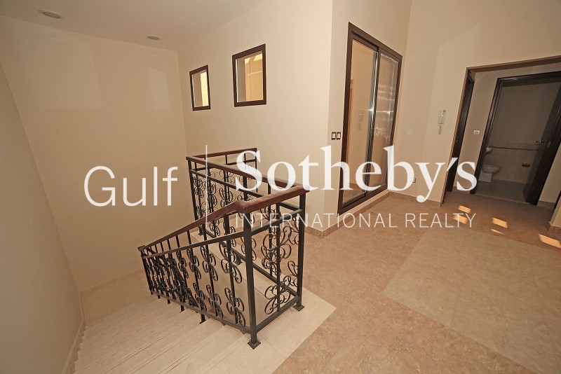 Owner Occupied, Full1 Burj Khalifa View, Mid Floor 3 Bedroom + Maid In South Ridge 5 Er S 6040