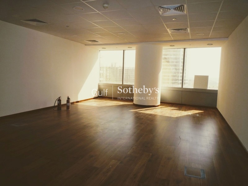 110k White Goods Included Sheikh Zayed Road View Er R 13077