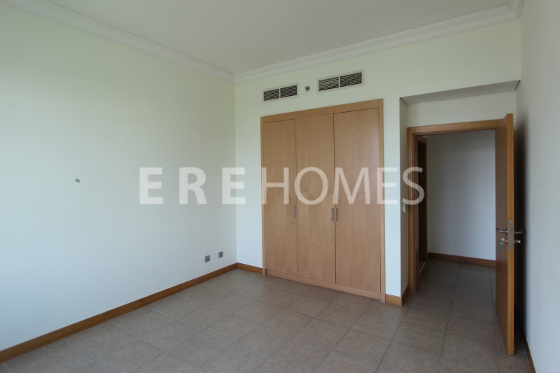 Fantastic 3 Bedroom Apartment In Fox Hill, Vacant On Transfer Er S 5467