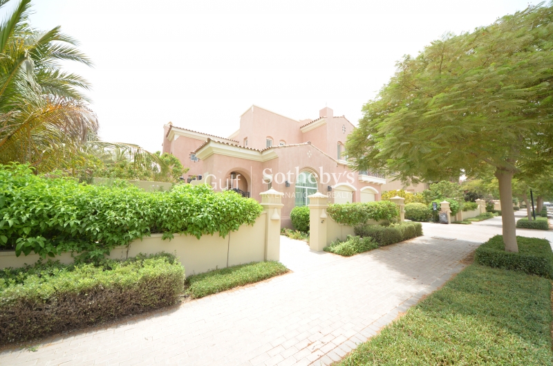 A Lovely Type 17 Villa Located On Mirador 