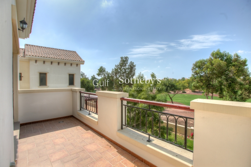 Mid Floor, Partial Marina View, Spacious