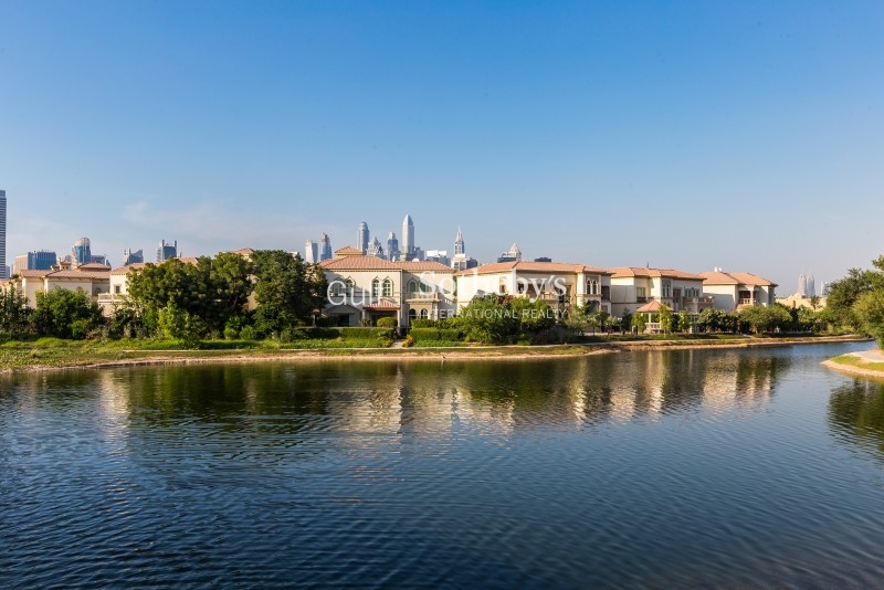 Stunning Main Lake 5 Bedroom Masterview 