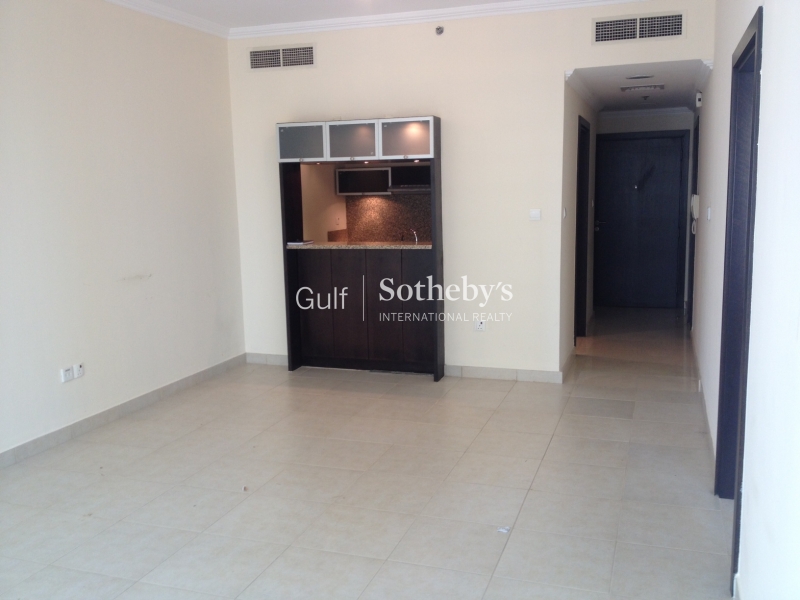 Unfurnished 1 Bed, Marina Quays West Tower
