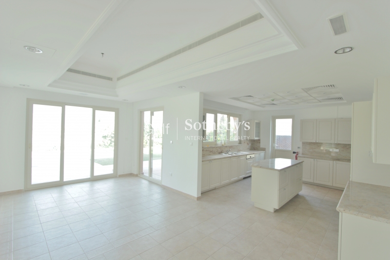 Park Facing 2 Bedroom Plus Study, Tenanted 