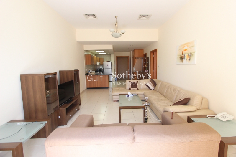 Vacant Large One Bedroom Apartment