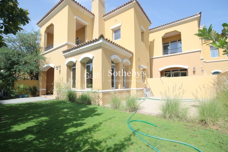 Exclusive-3br Townhouse On The Beach