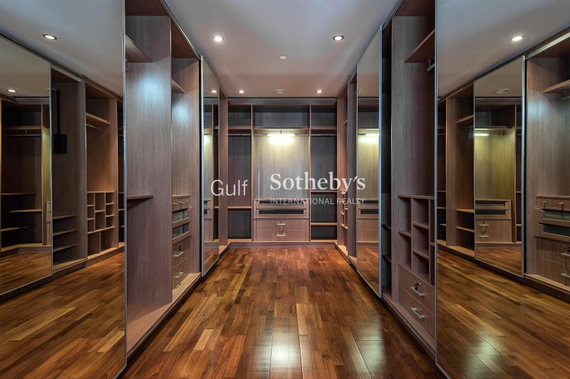 Two Bedroom Furnished With Sea View 
