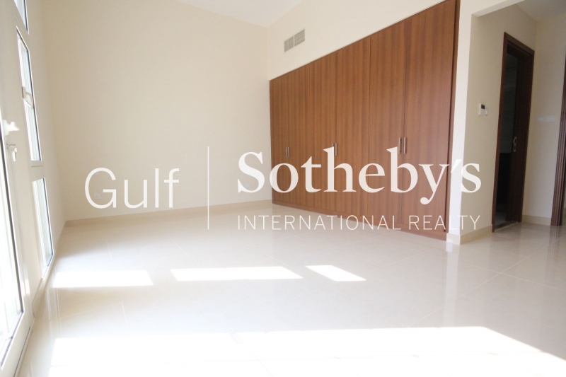 Modern 1 Bed, Low Floor, Claren 1, Downtown Aed 110,000 Er R 14045