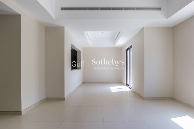 Stunning Five Bed In La Coleccion