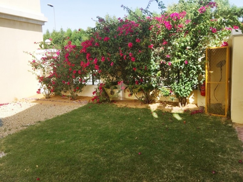 Jvc 2br+maids Independent Villa, Dist 16