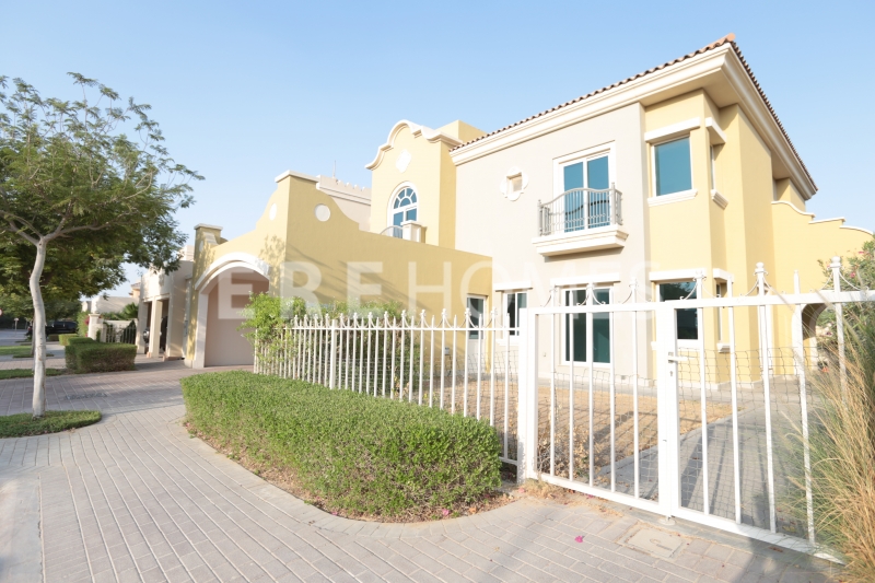 Carmen Village C1 With Views Of The Parkland And Community Er S 7834
