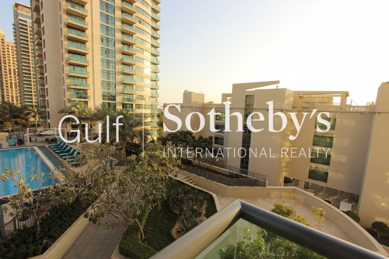 Brand New Apartment With Marina Views 