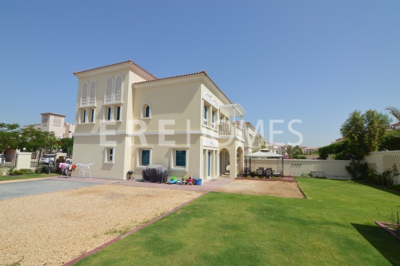 2 Bed Independent Mediterranean Villa In A Prime Location In Jvt