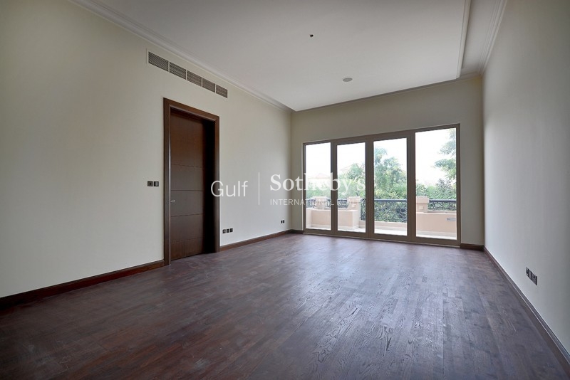 Unique Two Bedroom Apartment, Spacious Garden, Oldtown Er R 11426
