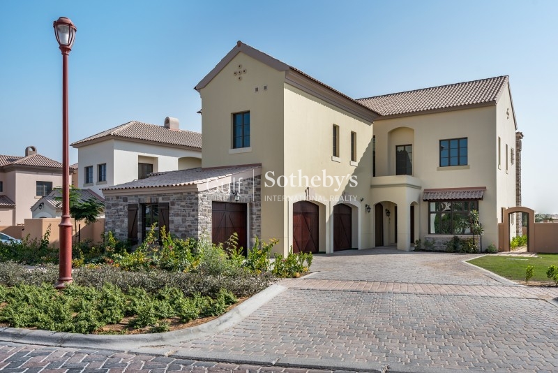 5 Bedroom Golf Course Facing Pinehurst