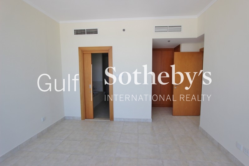 Large 2 Bedroom With Study Limestone House