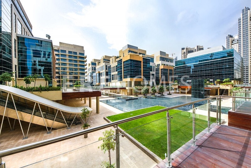 Fully Fitted Spacious Office Burj View Bay Square Business Bay Er R 12608