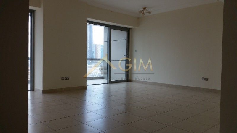 Spacious 2BR + Maid, 4 Cheques, 8 Boulevard Walk