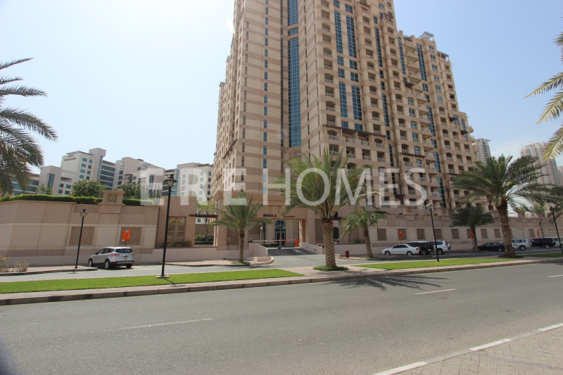 Beautifull 1 Bed Apartment In The Greens