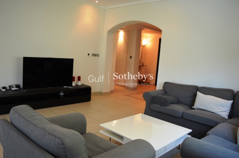 Vacant On Transfer Family Home Close To Park