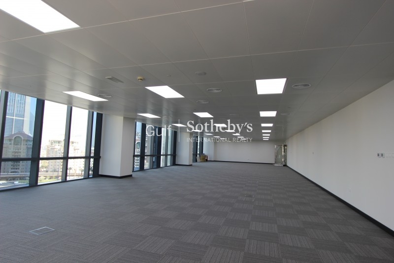 Full Lake View Entertainment Foyer Er S 5962