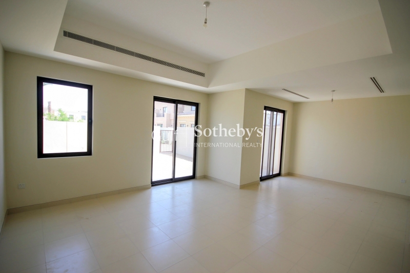 Excellent Opportunity To Buy A Four Bedroom Legacy Villa In A Good Location On An 8000 Sq Ft Plot Er-S-3784