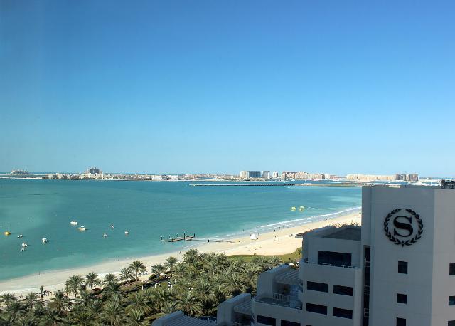 Al Bateen-Seafront-High Floor-3br