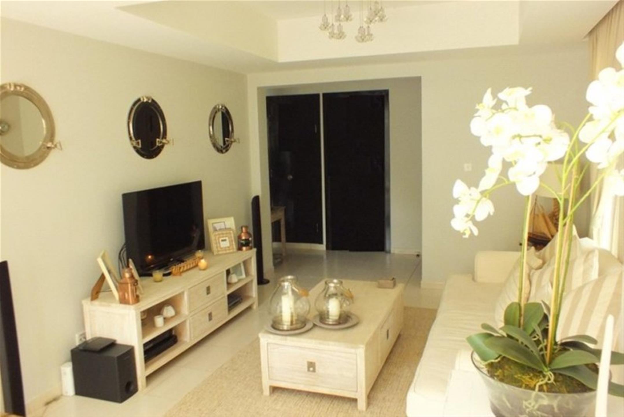 3 Bhk Lake View Villa In Springs , Dubai