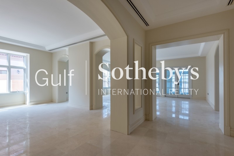Upgraded Atrium Entry Garden Home, Palm 