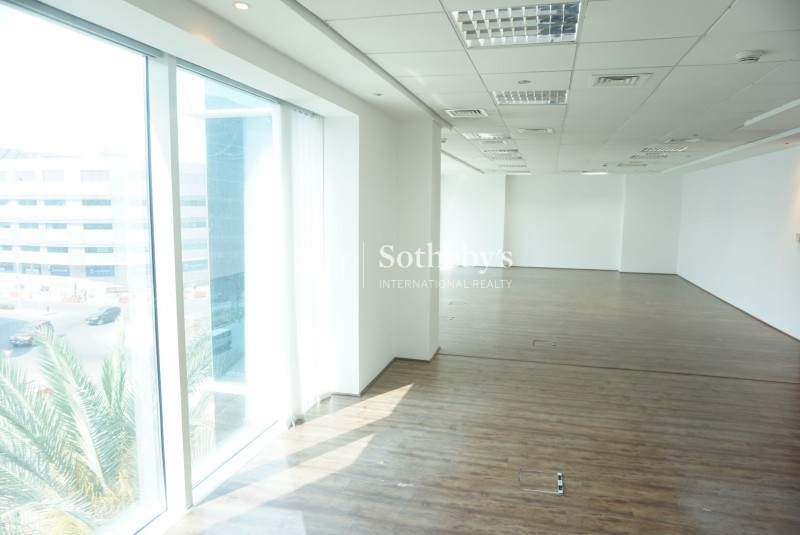 Beautiful Office With Great Views Of Dic