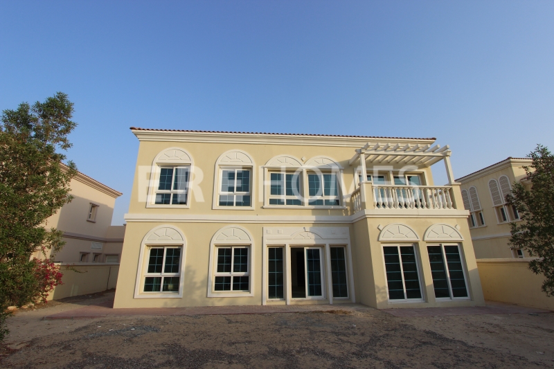 Unique 4 Bedroom Villa In Jumeirah Village Triangle Er R 14489