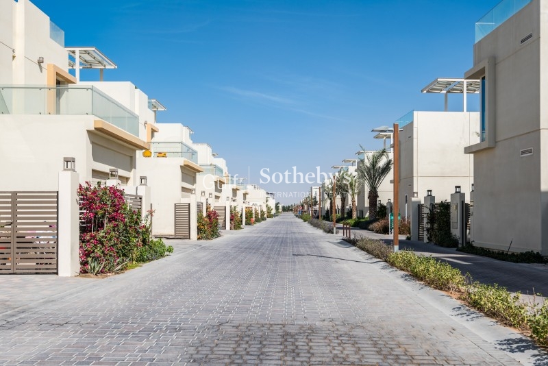 Desirable Sea & Blue Island View 2br Apartment In Bahar, Jbr Er R 15280