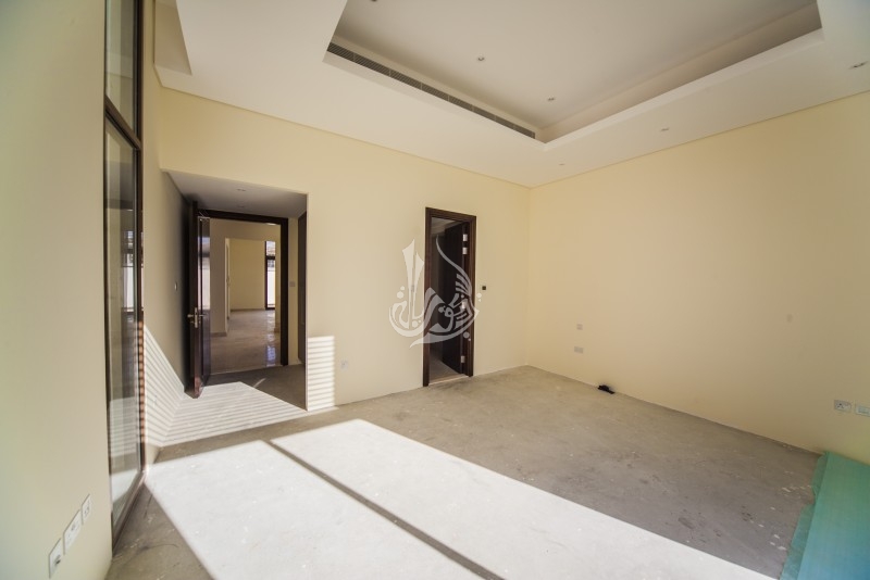 Fully Furnished 2 Bed Apt In Montrose Residence