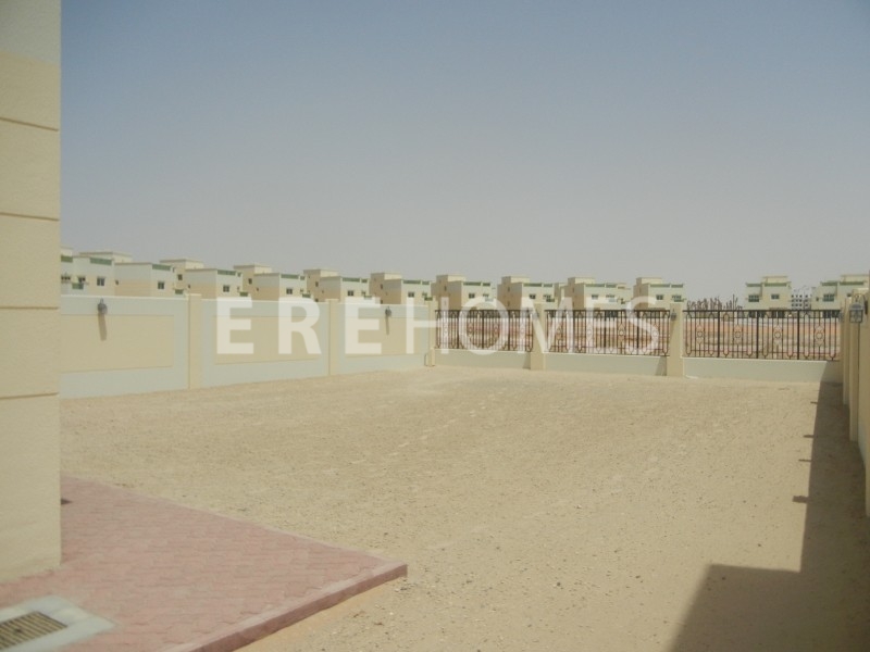 Large One Bed, Two Bathrooms With Panoramic City Views, Wooden Flooring Er R 11276