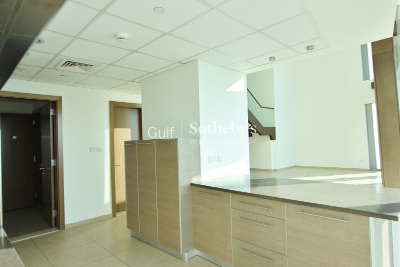 Large 1 Bed In Shemara, Marina Promenade