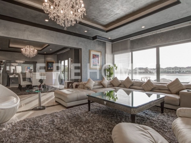 Furnished And Upgraded Grand Foyer For Rent Palm Jumierah Er R 14615