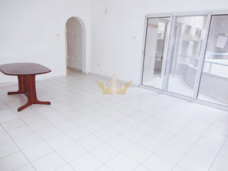 Spacious 2br + 2 Balcony + Parking, Karama
