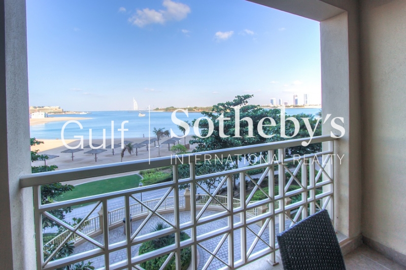  Furnished Upgraded Villa On A Huge Plot