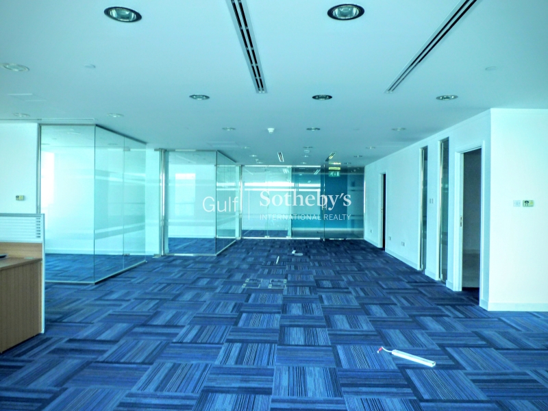 Stunning Fitted Office With Pantry 