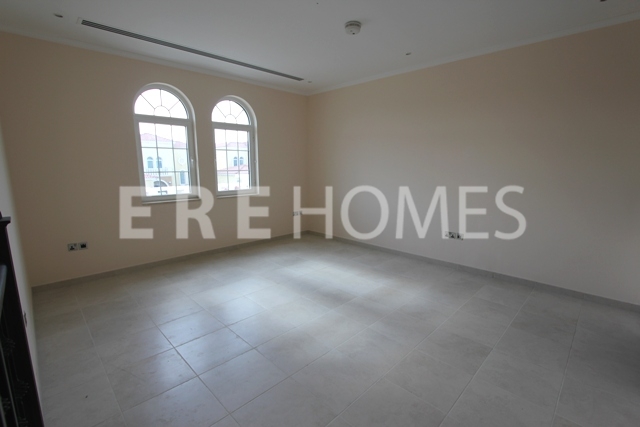Large One Bed With Panoramic City Views, Wooden Flooring Er R 10409