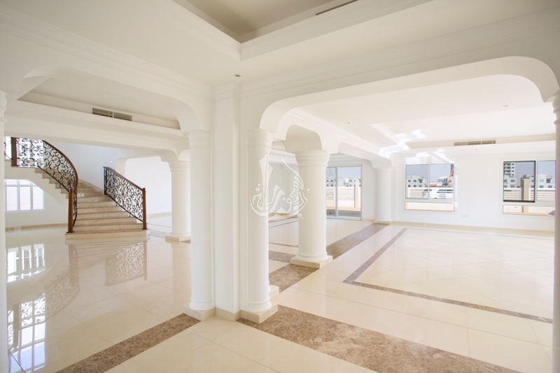 Outstanding 6 Bedroom Villa In Living Legends